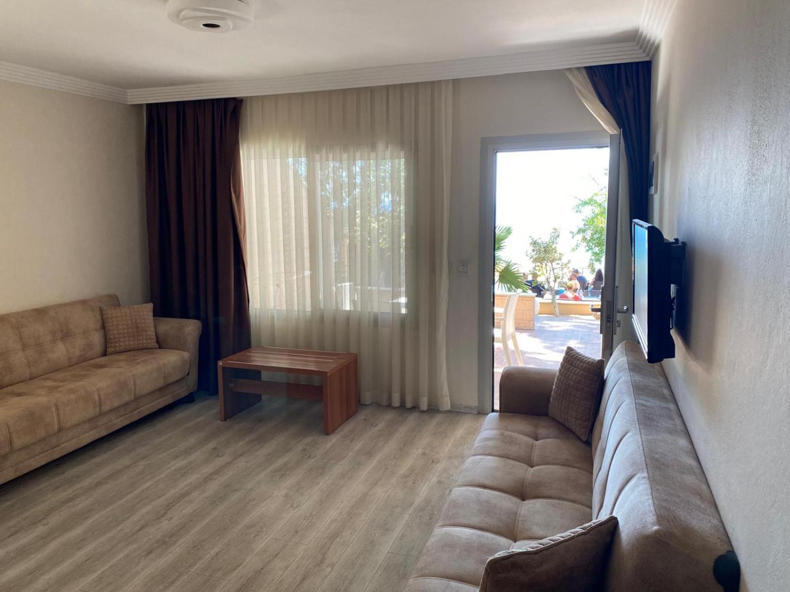 Melis Hotel Kusadasi Bagian luar foto