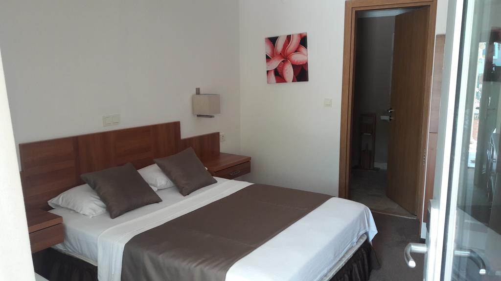 Melis Hotel Kusadasi Bagian luar foto